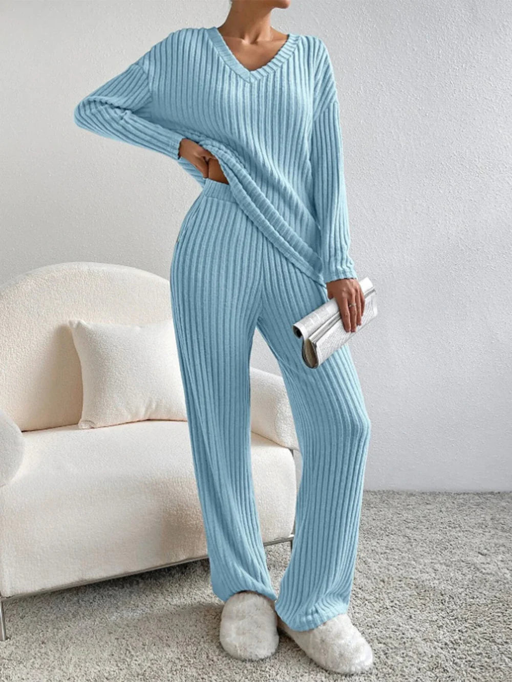 Adanna Lounge Set | Geribbelde Dames Loungewear met V-Hals en Lange Mouwen