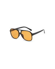 Zwarte Zonnebril met Oranje Lenzen en Aviator Frame, Dames - Maelen