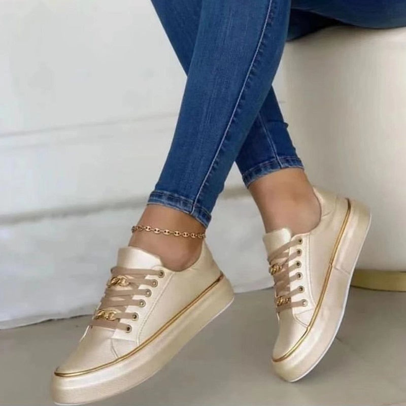 Abrielle | Dames Sneakers met Kettingdetail en Plateauzool – Mode Ontmoet Comfort