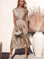 Isabella Jurk | Maxi-jurk met Gelaagde Mouwen en Diagonale Snit