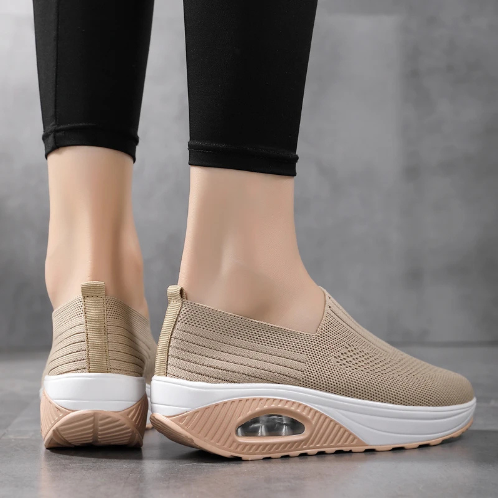 Aurelia Orthopedische Schoenen | Ademend Mesh Slip-On met Sleehak en Voetondersteuning